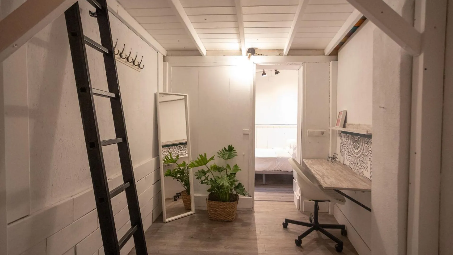 Naim Guest House Málaga
