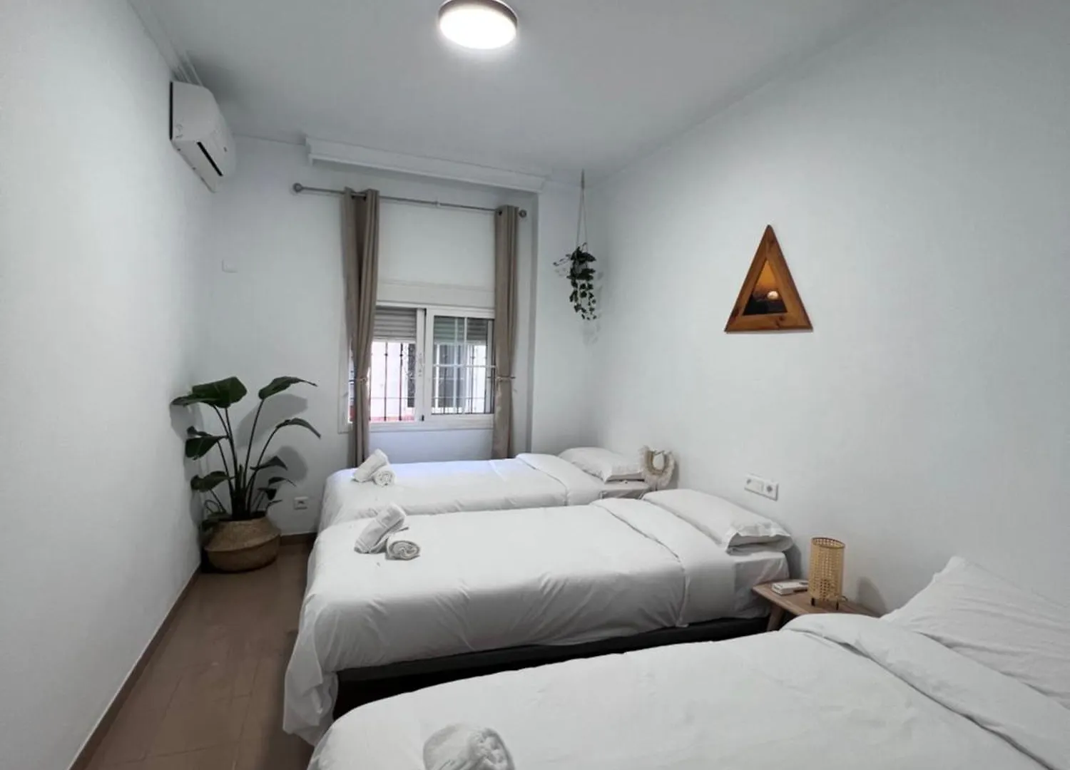 Naim Guest House נרחה 0*,
