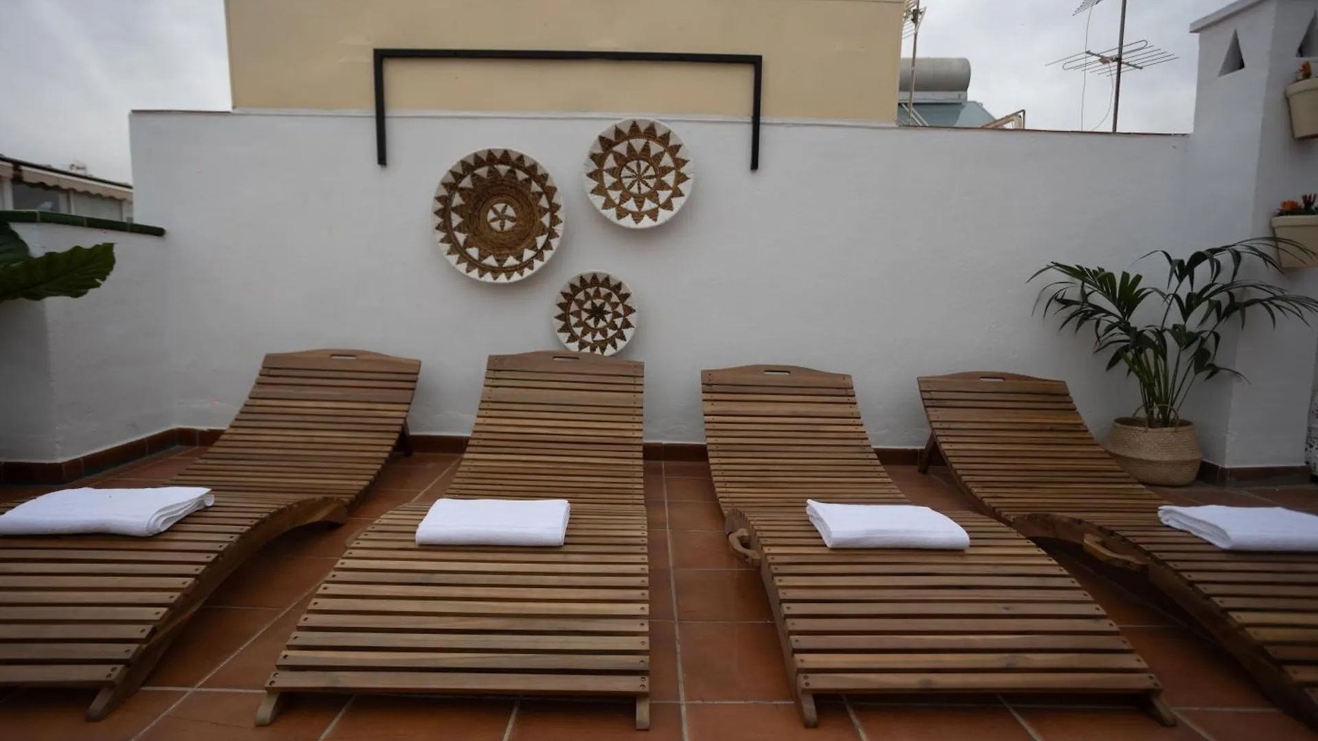 Naim Guest House נרחה
