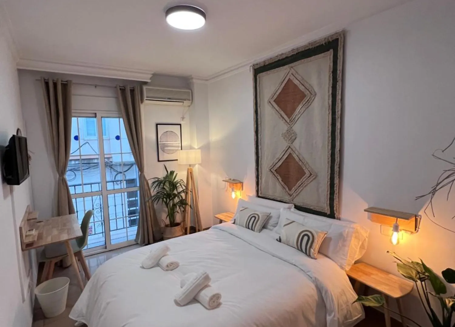 Naim Guest House נרחה