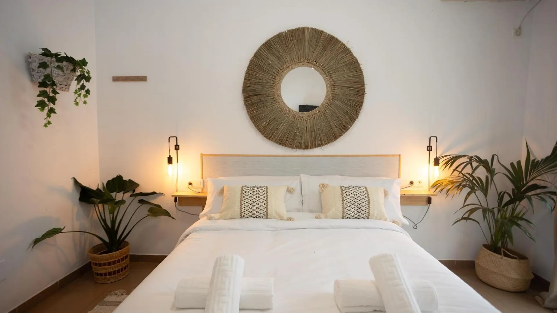 Naim Guest House נרחה