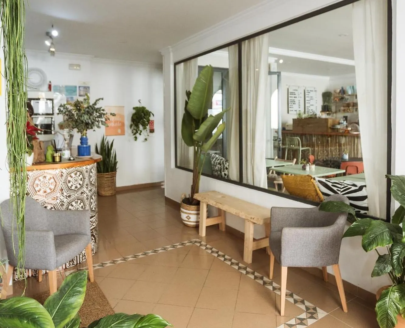 Naim Guest House נרחה 0*,  ספרד